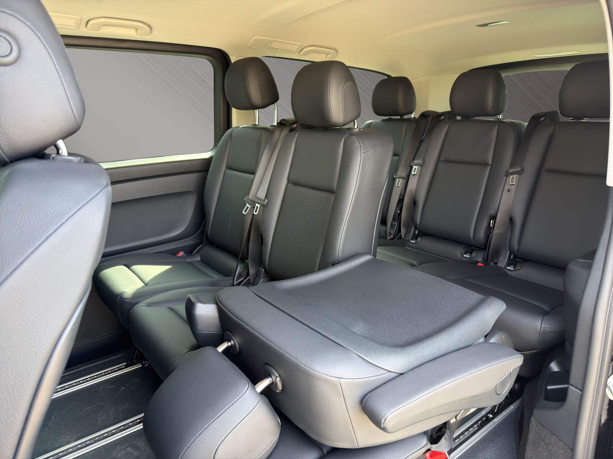 Mercedes-Benz Vito Tourer 116 CDI PRO Extralang 9 Sitzer Leader Seats
