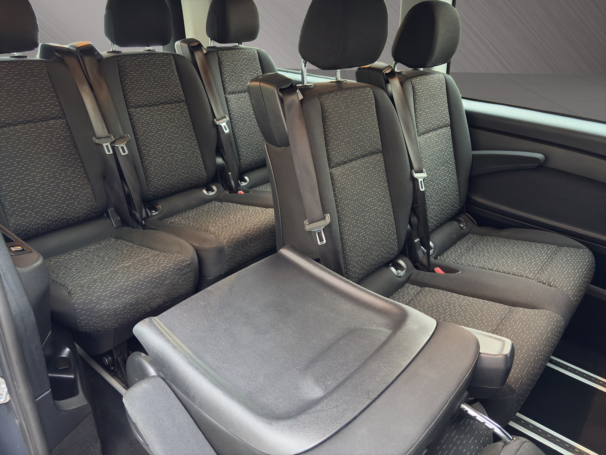 Mercedes-Benz Vito Tourer 114 CDI lang
