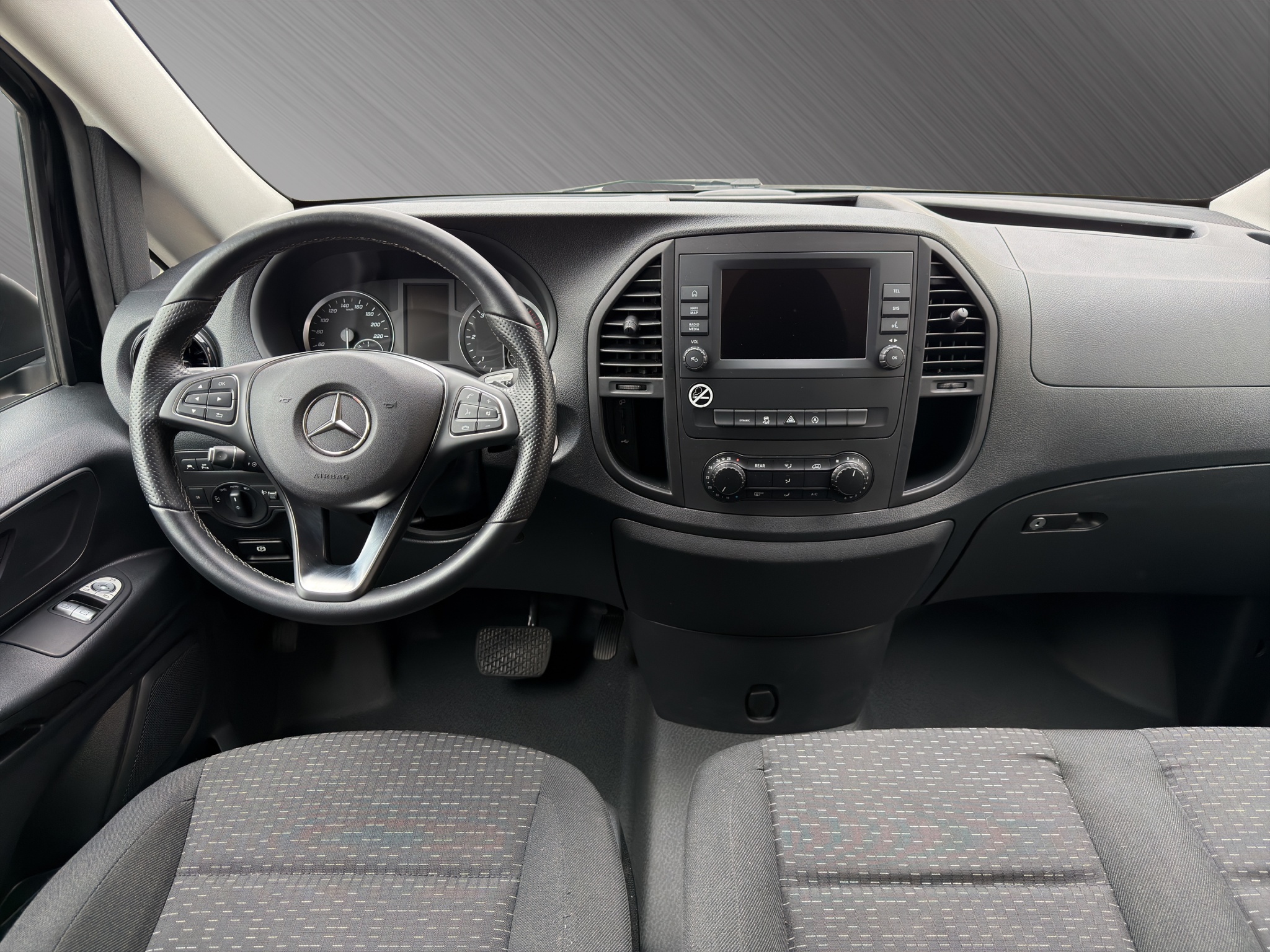 Mercedes-Benz Vito Tourer 114 CDI PRO Extralang 9 Sitzer