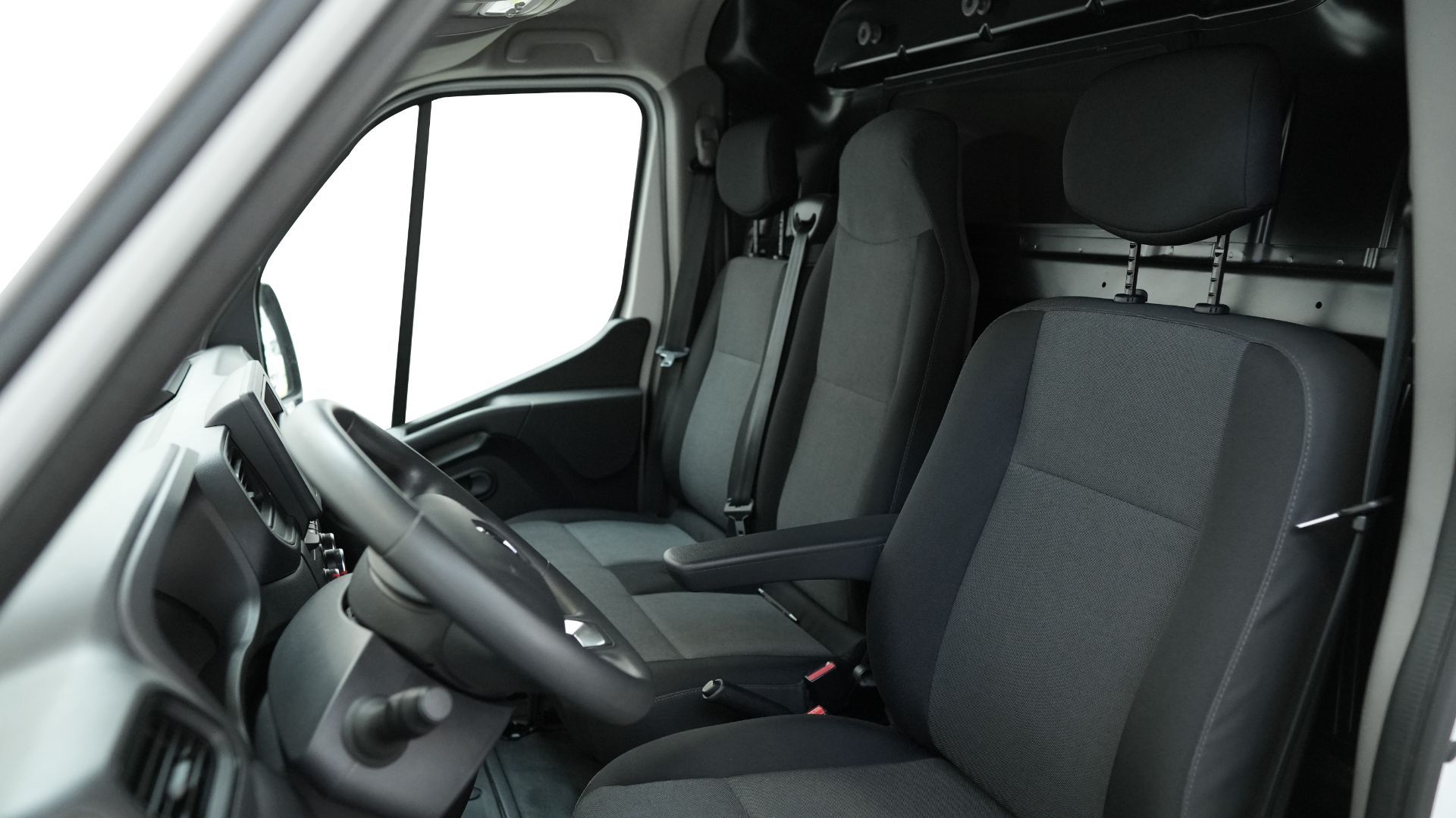 Renault Master Bus L2H2