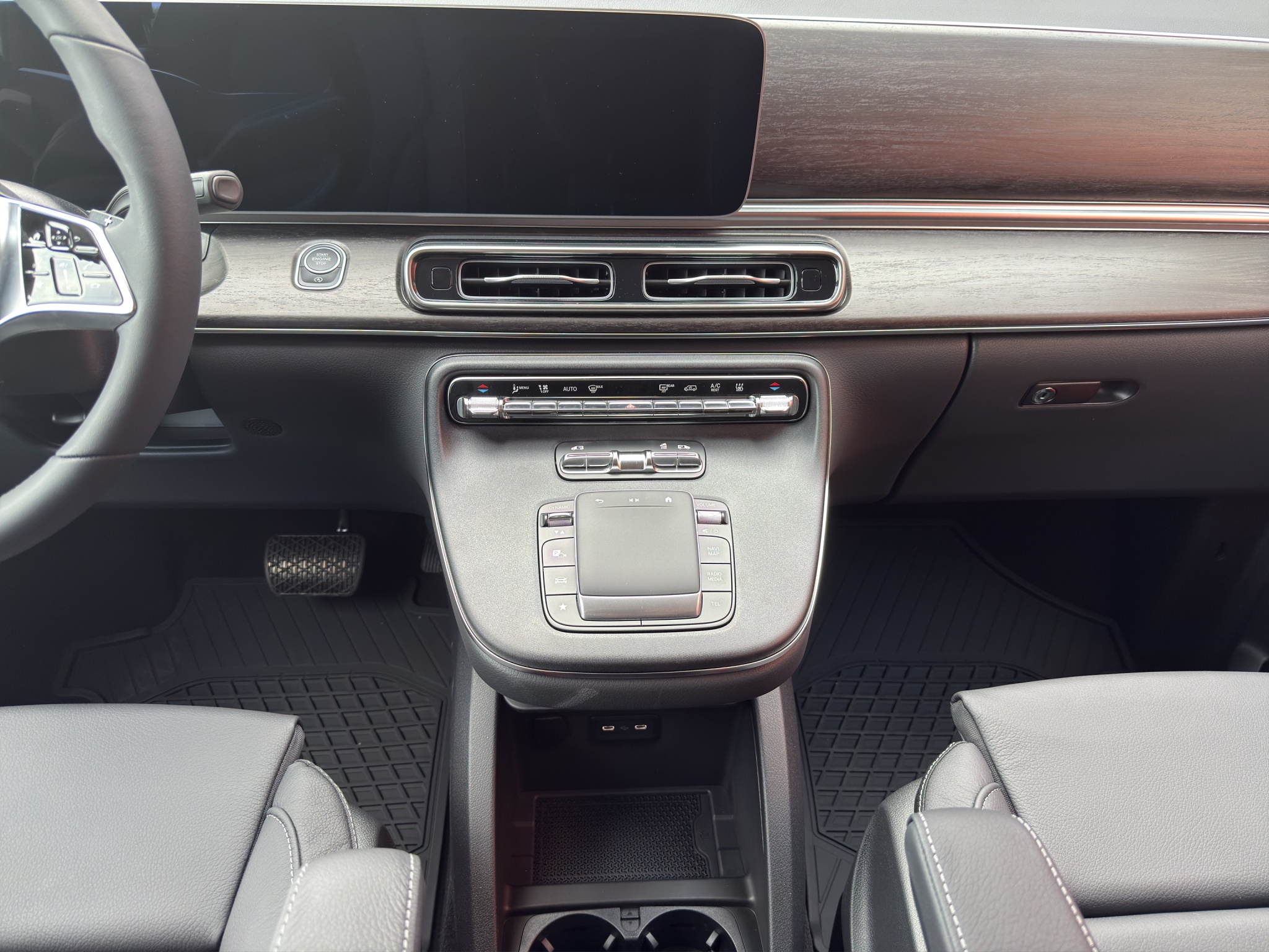 Mercedes Benz V250 AMG Line 7 Sitzer