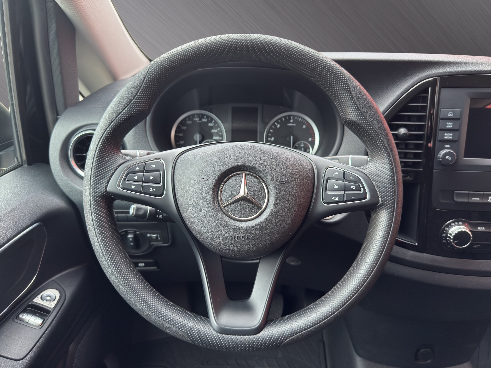 Mercedes-Benz Vito Tourer 114 CDI PRO Extralang 9 Sitzer